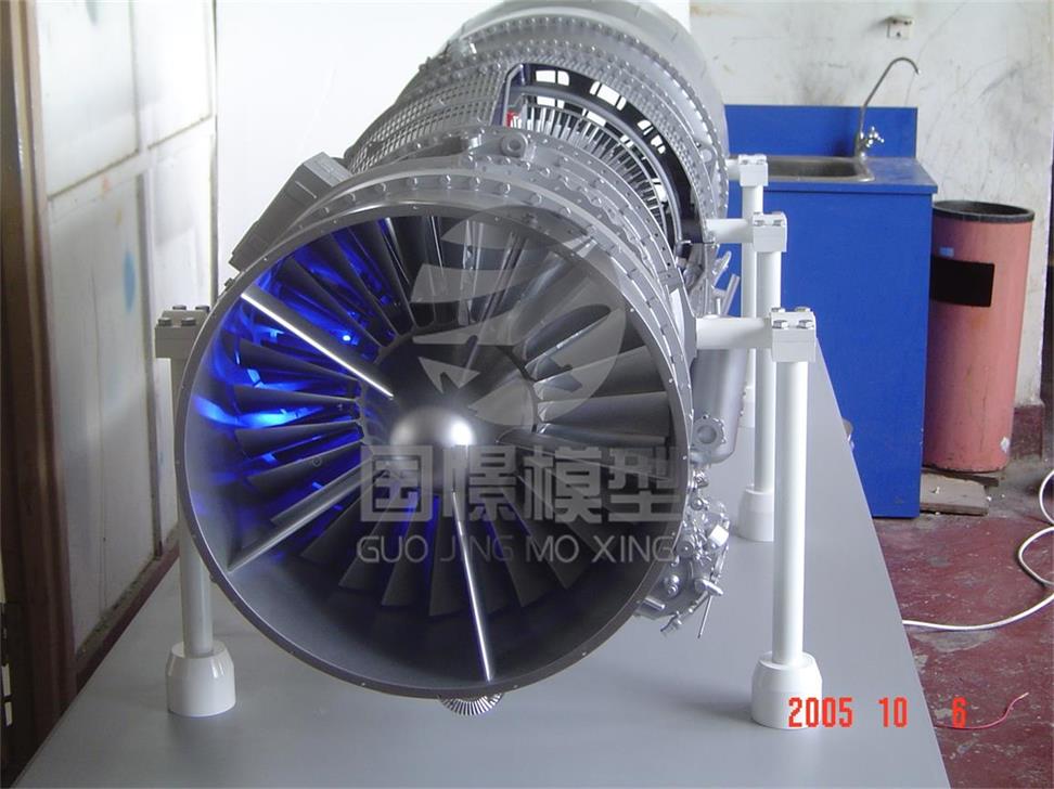 塔什库尔干塔吉克飞机发动机模型